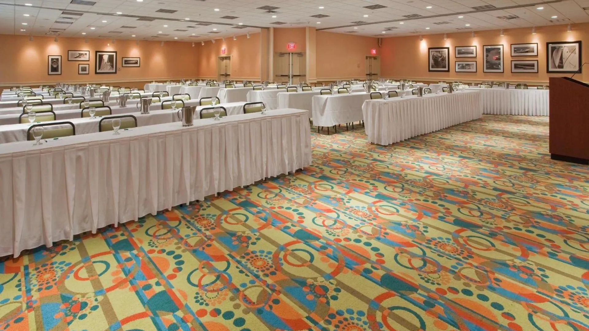 Resort Holiday Inn & Suites Virginia Beach - North Beach By Ihg