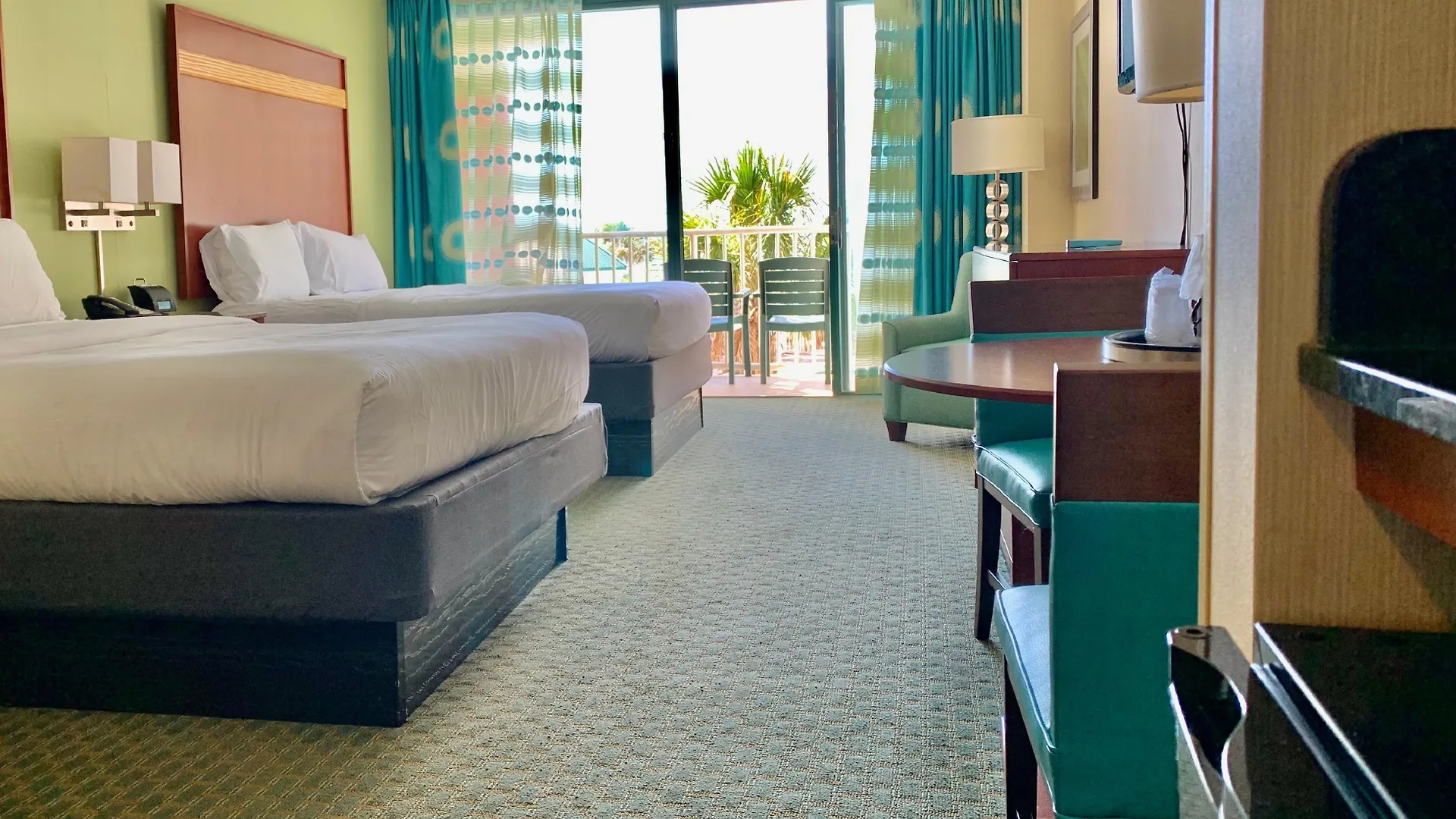 Resort Holiday Inn & Suites Virginia Beach - North Beach By Ihg