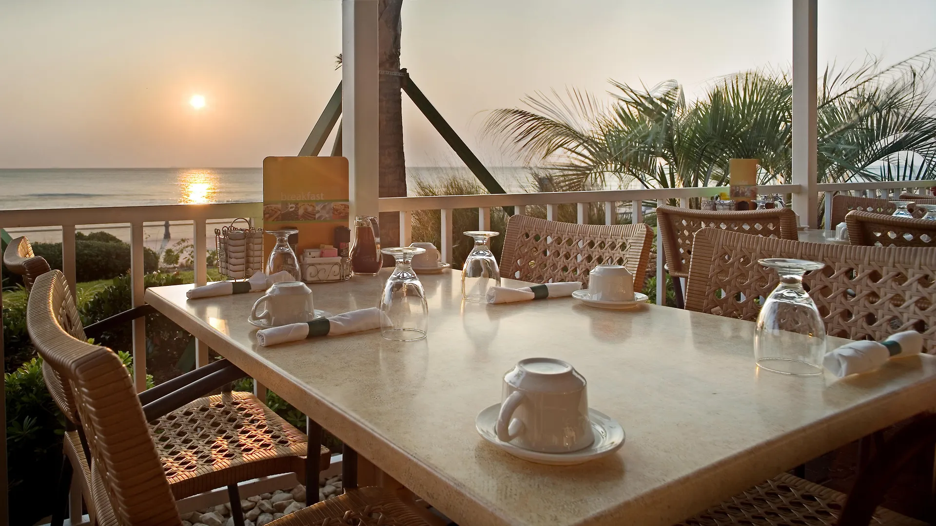 Holiday Inn & Suites Virginia Beach - North Beach By Ihg