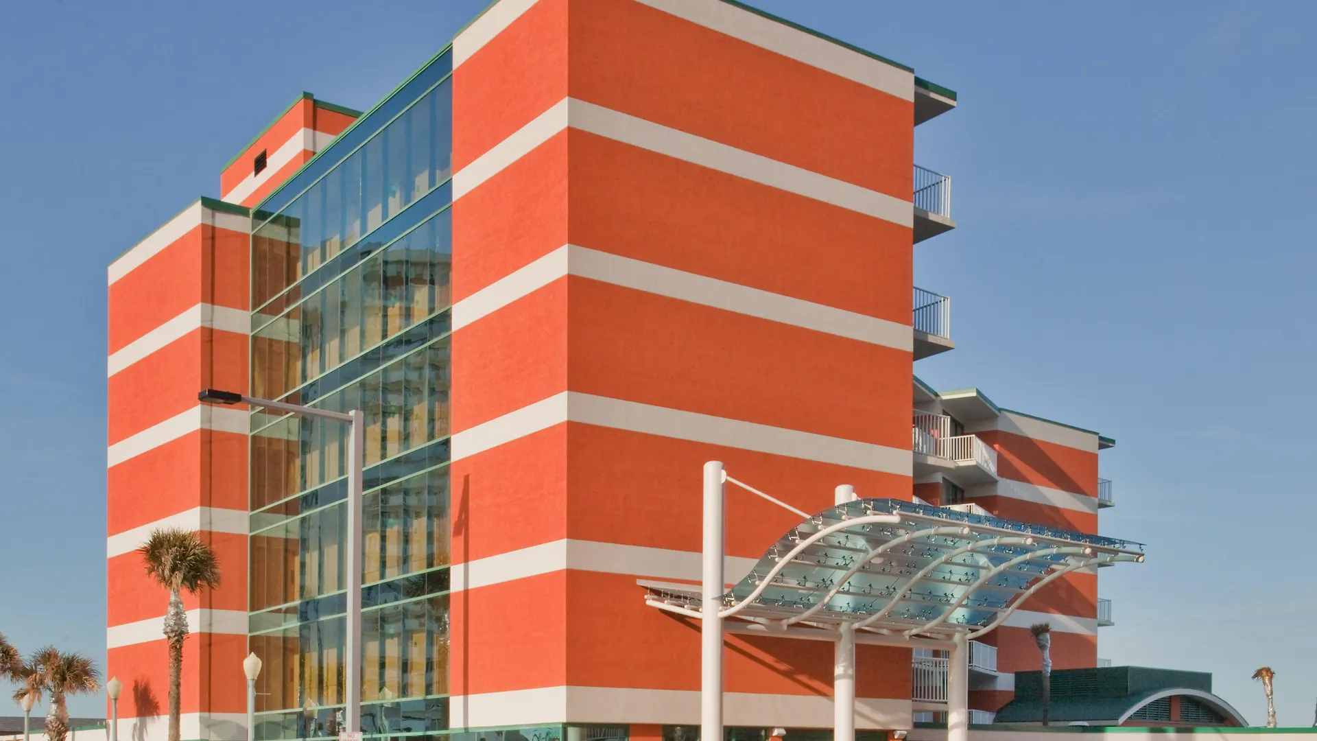 Holiday Inn & Suites Virginia Beach - North Beach By Ihg 4*,