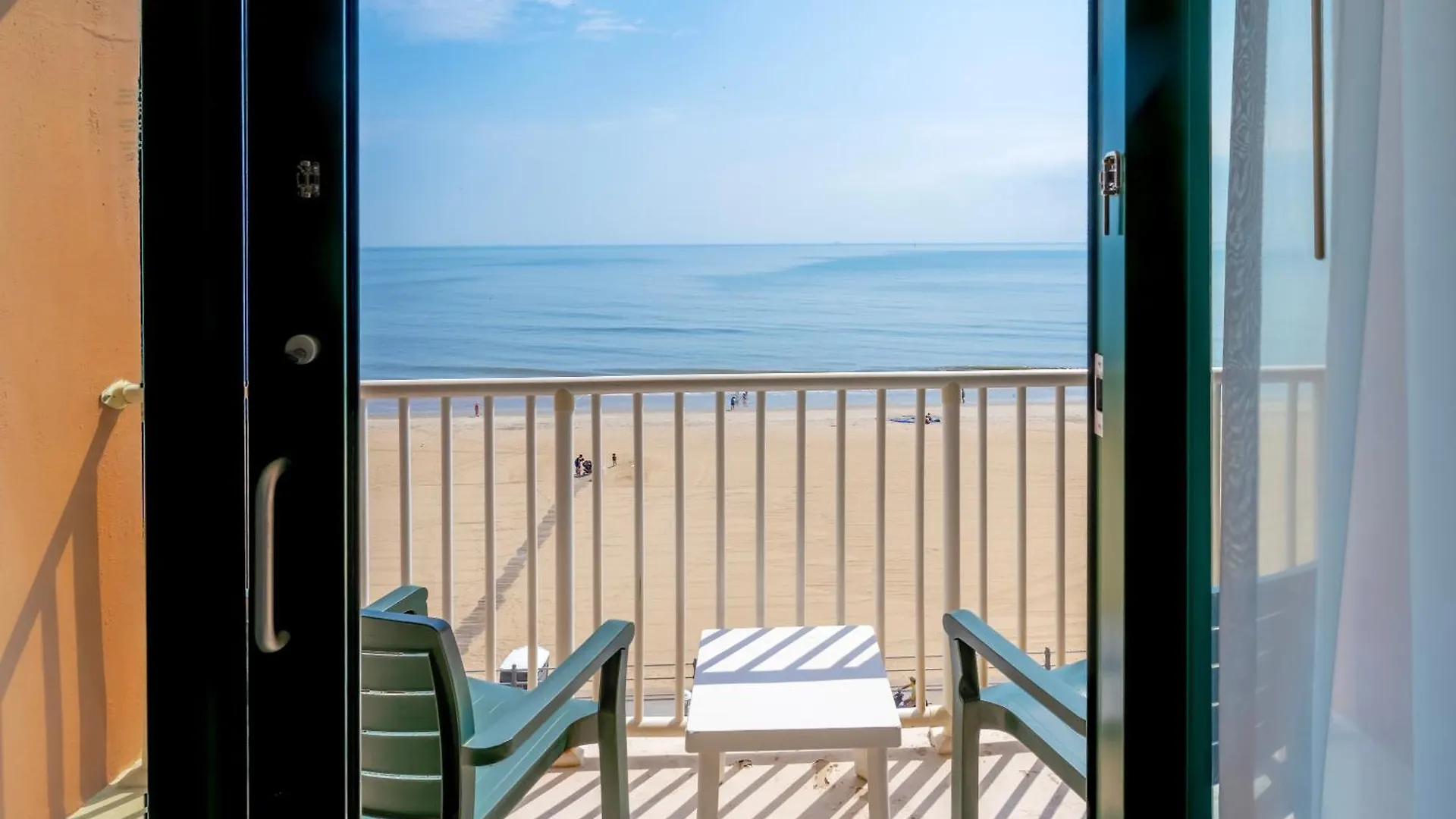 Resort Holiday Inn & Suites Virginia Beach - North Beach By Ihg