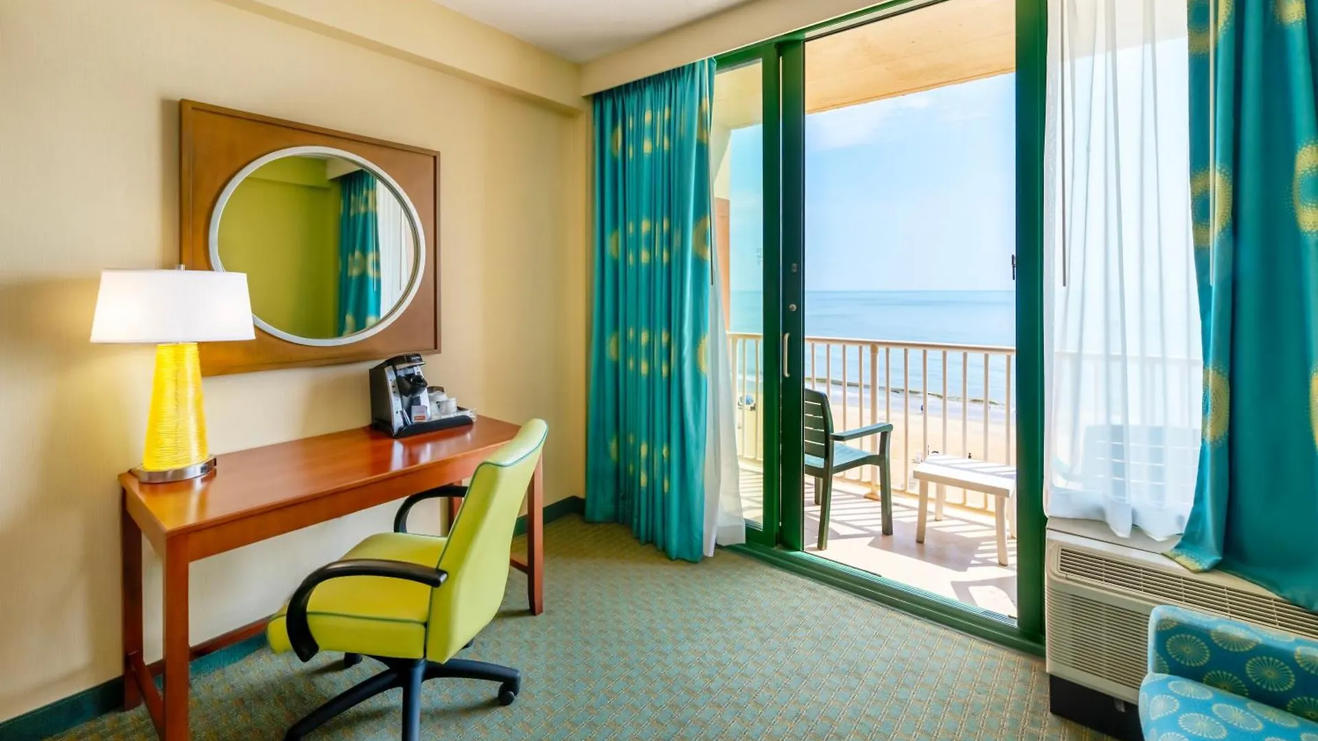 Holiday Inn & Suites Virginia Beach - North Beach By Ihg 4*,